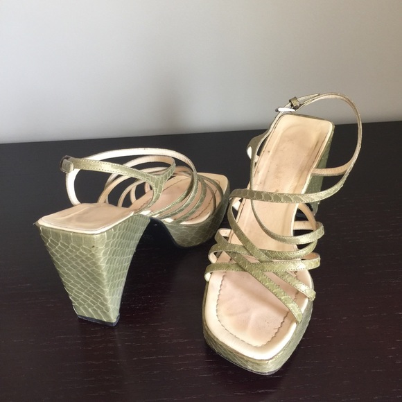 Prada Shoes - SALE❤️PRADA SEXY HEELS 🎊HP